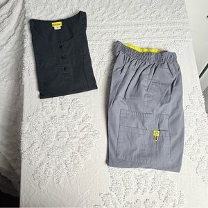 Black and Gray Sleeveless Top and Pants Scrub Set